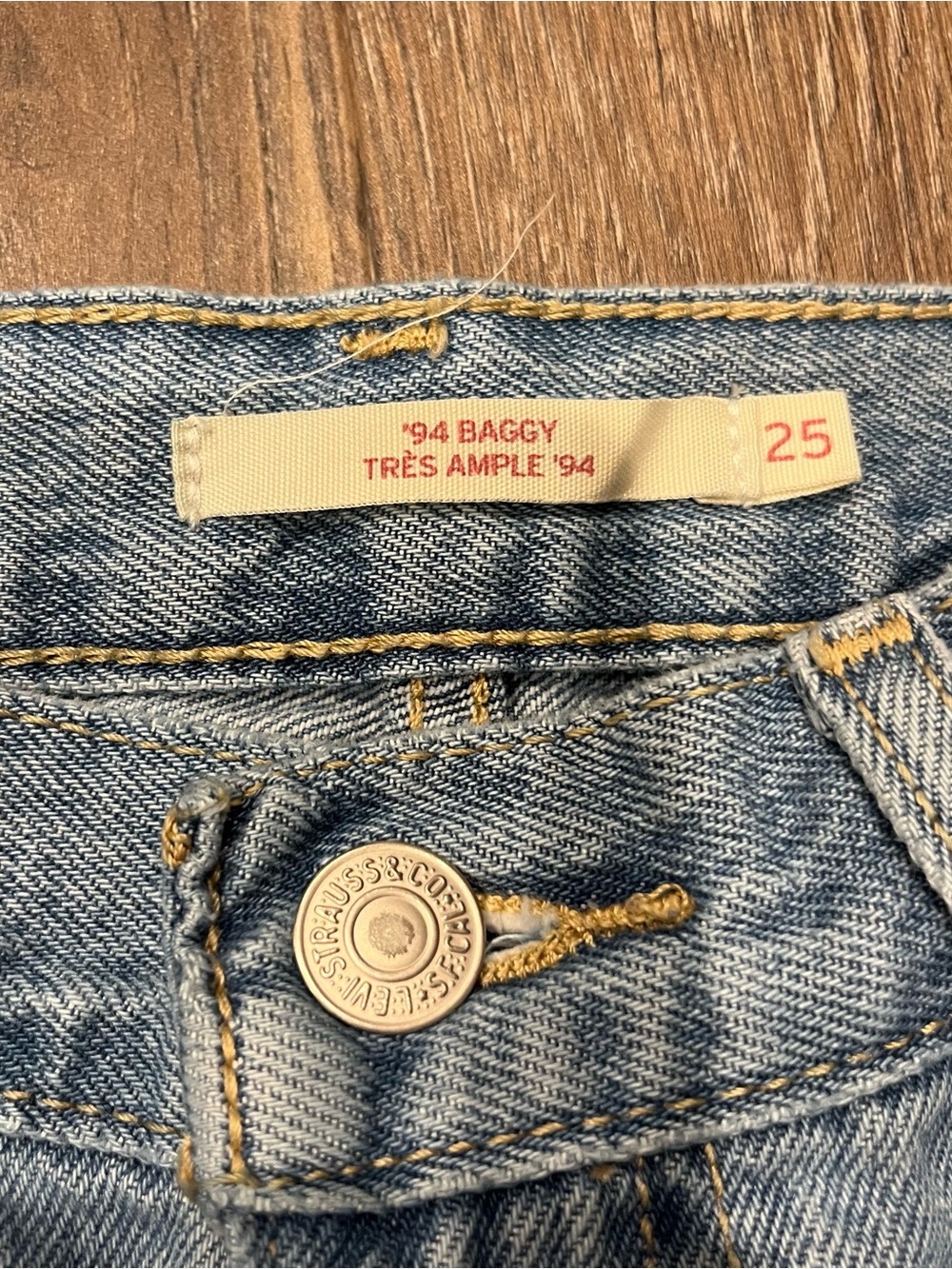 ‘94 Baggy Levi’s Jeans W25 L31